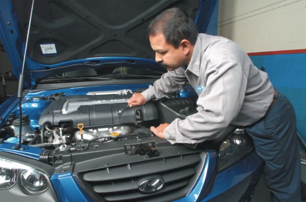 Experienced Hyundai Service Technicians